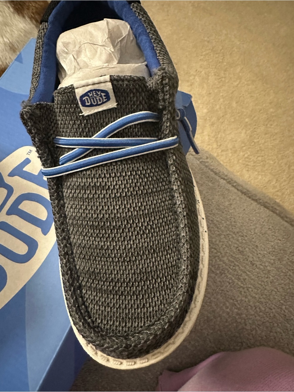 Hey Dude Wally Youth Sox charcoal Casual Shoe size YT2